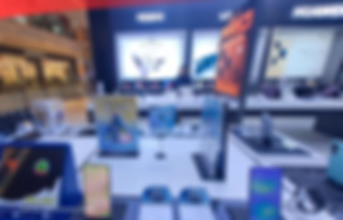 Laporan Khusus: Perkembangan Smartphone Global dan Indonesia Sepanjang 2025