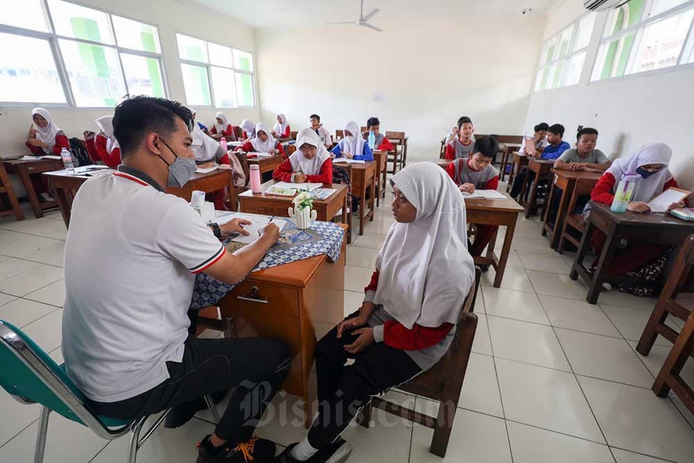 Daftar Gaji Guru di Negara ASEAN, Indonesia Urutan Berapa?